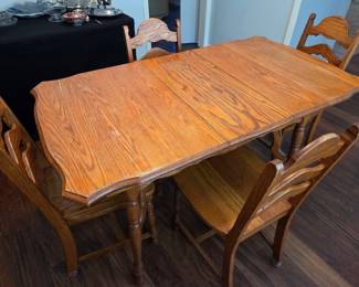 Vintage Oak Drop Leaf Dining Table with 4 Chairs