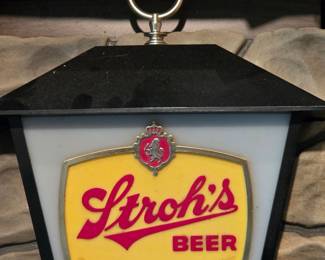 Vintage Stroh's Beer Lighted Lantern Sign
