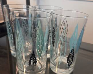 Vintage Mid-Century Modern Salem Biscayne Leaf Pattern Tumblers