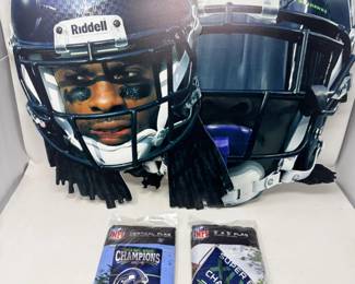 191 MarshawnShermanHeadsandChampionshipFlags