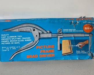211 VintagePictureFrameBradDriverTool