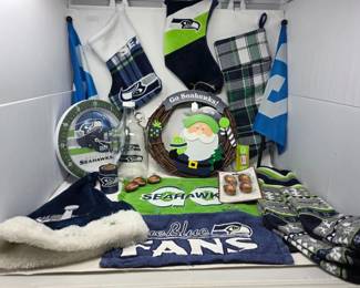44 SeahawksChristmasDecorItems