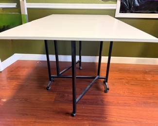102 RollingDropSidesGateLegTable