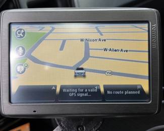 192 TomTomVia135PortableVehicleGPSNavigationSystem