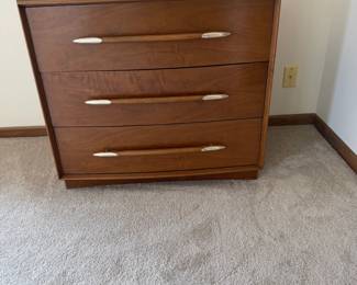 Retro Dresser