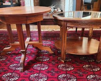 Carved wood trim glass top end table, Round four legged pedestal style side table