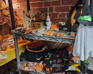 More Halloween Decor