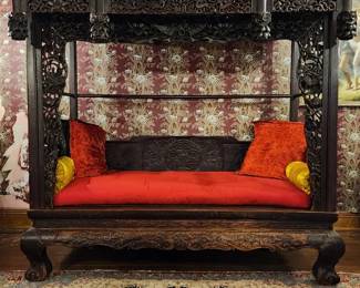Authentic 19th century Chinese Wedding Bed, amazing wool oriental carpet