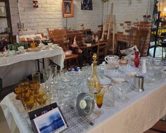 More various unique items, glassware, metal ware