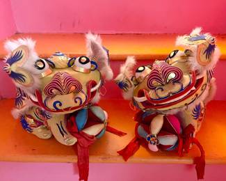 Pair of cute bobblehead foo dogs