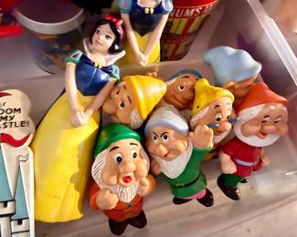 Snow White dwarves set