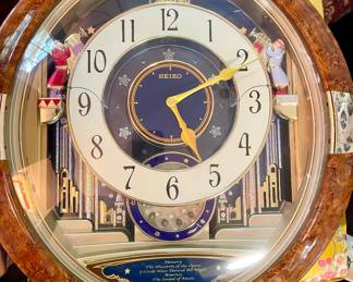 Seiko Broadway tunes wall clock