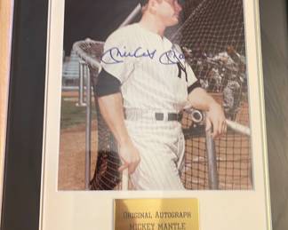 Mickey Mantle autographed pic with COA $250