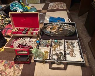 VINTAGE JEWELRY
