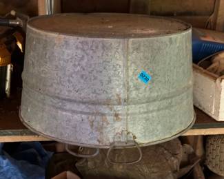 VINTAGE WASHTUB