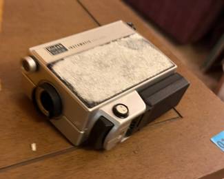 VINTAGE CAMERA