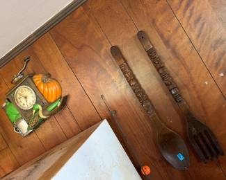 VINTAGE KITCHEN DECOR