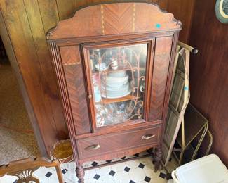 VINTAGE CHINA CABINET