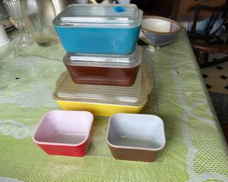VINTAGE PYREX REFRIGERATOR DISHES
