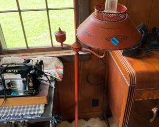 VINTAGE LAMP
