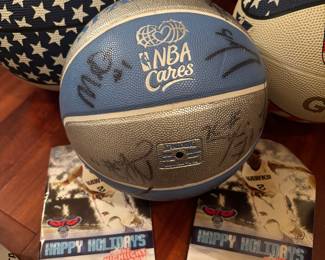 Team Signed Atlanta Hawks Snowflake Basketball