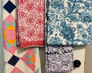 Vintage Quilt - Tablecloths