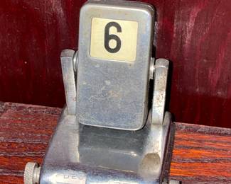 Vintage Flipping Desk Calendar