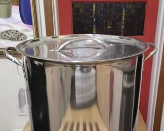 Large pot
