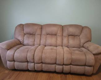 Catnapper Cloud Reclining Loveseat