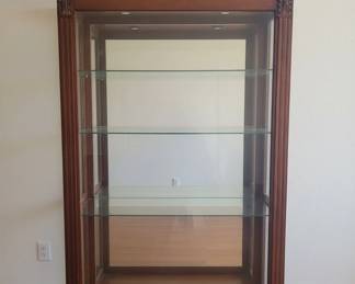 Pulaski Furniture Cherry Wood Finish Mirroredback Curio Display Cabinet