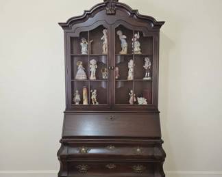 Henredon Four Centuries Bombe Secretary Desk with Hutch