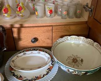 Fun, vintage dinnerware and glassware.
