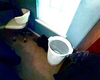 Items Located in The 1st Bedroom