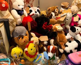 Items Located in The Lower Level 2nd Bedroom ~ Christmas & Holiday ~ Toys ~ Sorts Collectibles