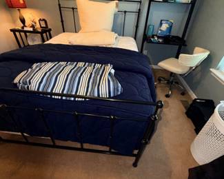 Items Located in The 1st Bedroom
