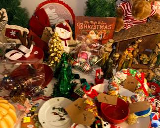 Items Located in The Lower Level 2nd Bedroom ~ Christmas & Holiday ~ Toys ~ Sorts Collectibles