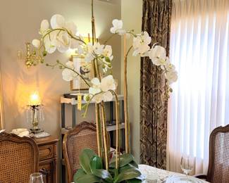Items Located in The Dining Room