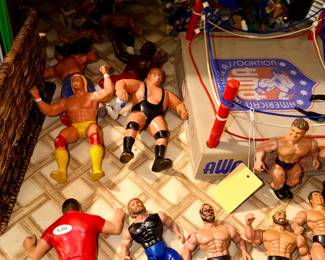 Items Located in The Lower Level 2nd Bedroom ~ Christmas & Holiday ~ Toys ~ Sorts Collectibles