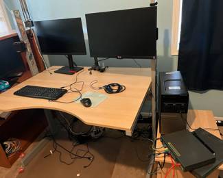 Supreme Computer, Networking Hardware And Workstation