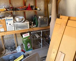 Large ShedGarage Lot