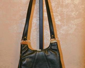 1960s Green Leather Shoulder Bag with Frame Closure