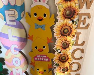 vintage tall welcome signs