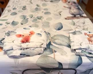 Full size mattress and full size power base by Dr. Oz