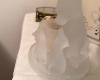 Party lite frosted glass tea light holder
