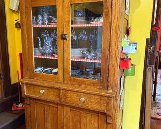 VINTAGE KITCHEN CUPBOARD