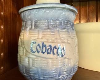 BRUSH MCCOY TOBACCO JAR