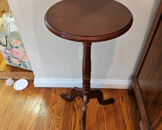 Plant stand