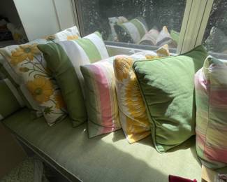 Assorted pillows 