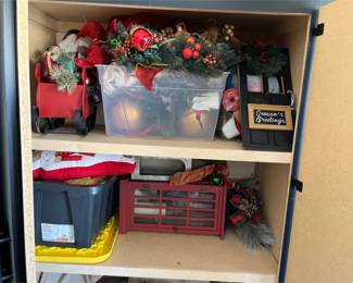 Lot 1 Christmas Decor