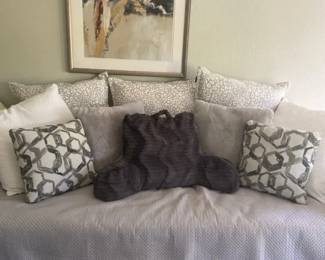 Iahari Home Pillows